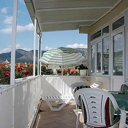 Apartment Marina Primosten